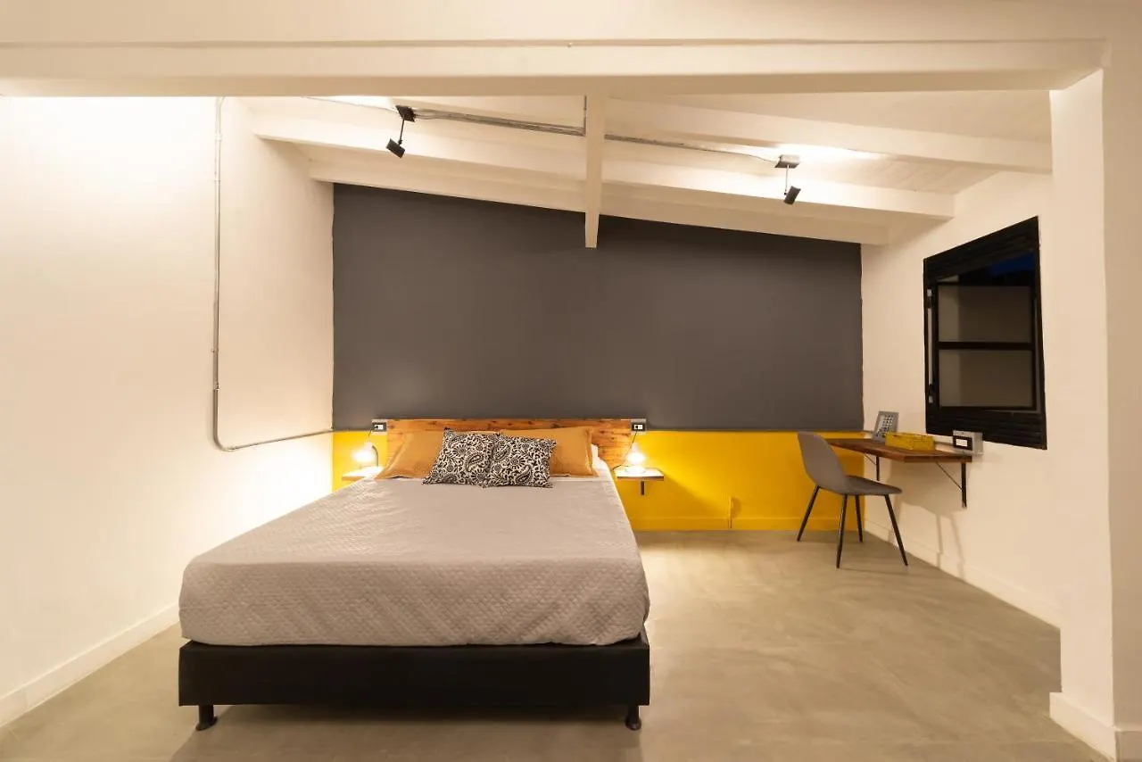Casa Mosaiko Primer Parque Laureles ميديلين بيت ضيافة