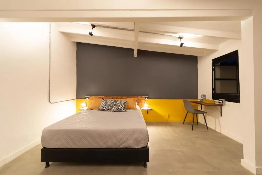 Casa Mosaiko Primer Parque Laureles ميديلين بيت ضيافة