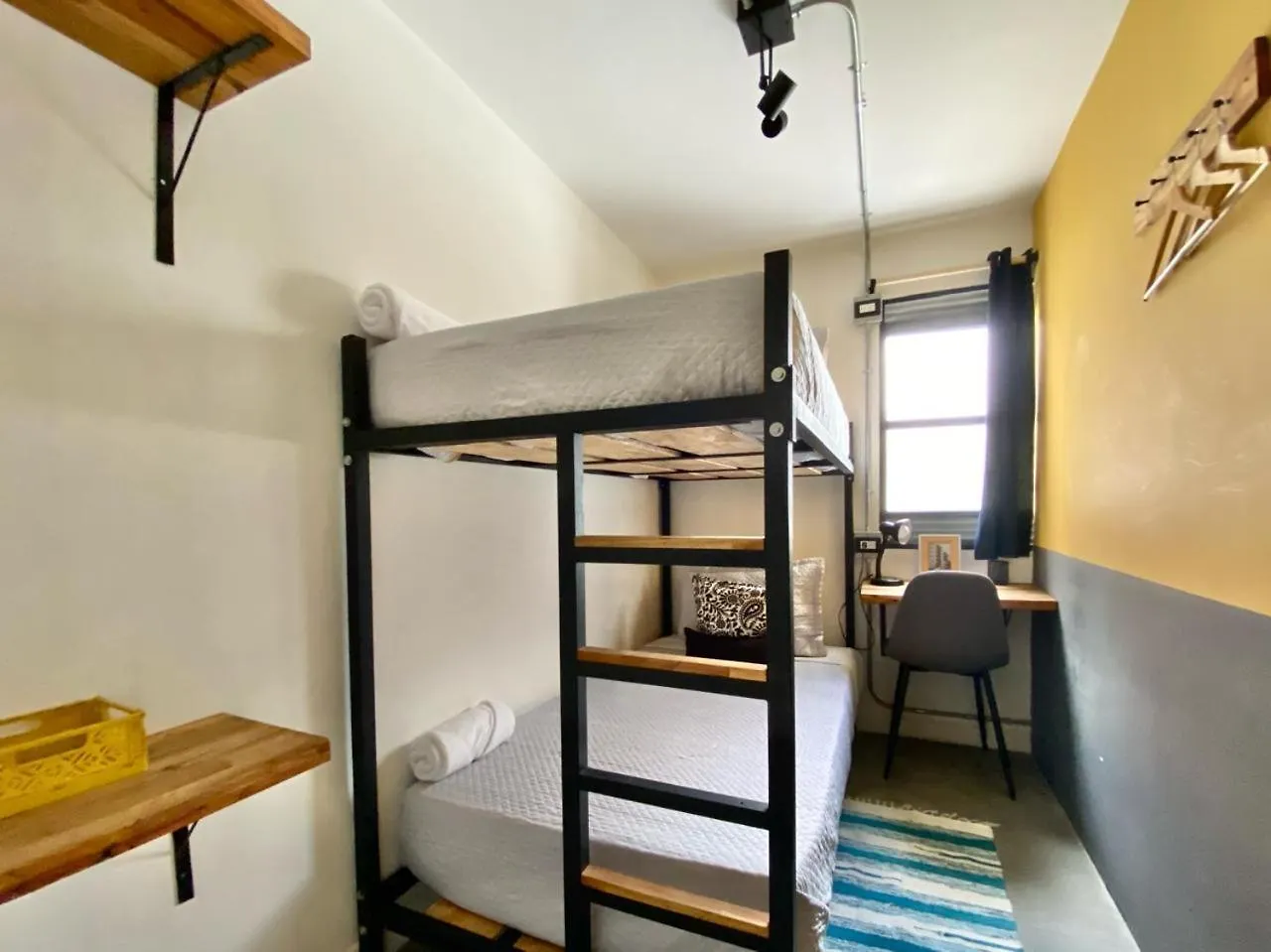 Casa Mosaiko Primer Parque Laureles ميديلين بيت ضيافة