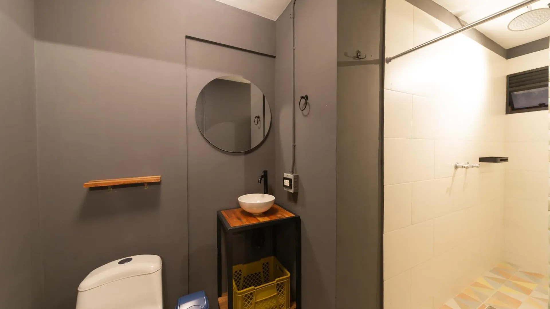 Casa Mosaiko Primer Parque Laureles Medellín