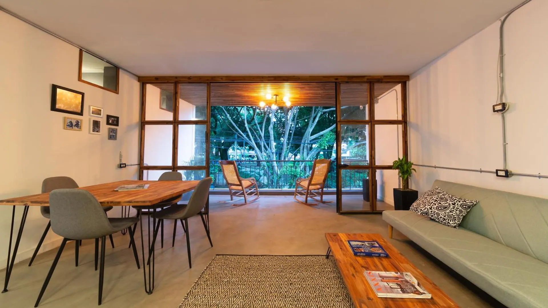 Casa Mosaiko Primer Parque Laureles Medellín