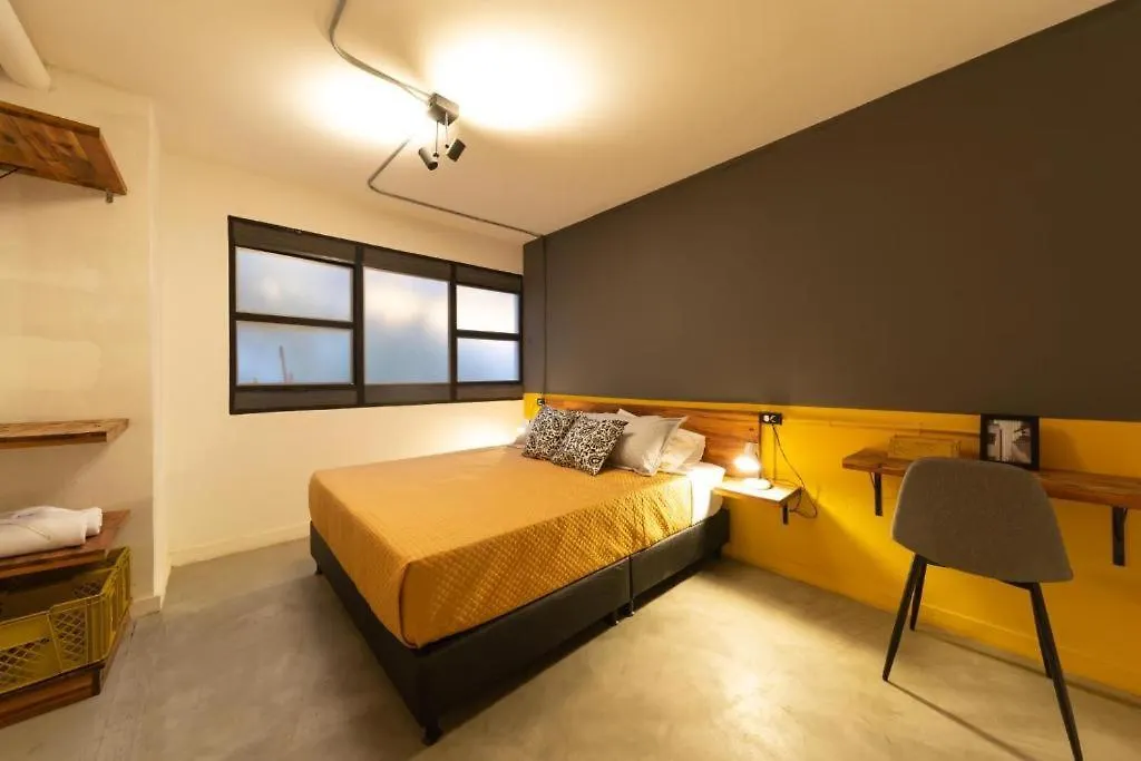 Casa Mosaiko Primer Parque Laureles Medellín Colombia