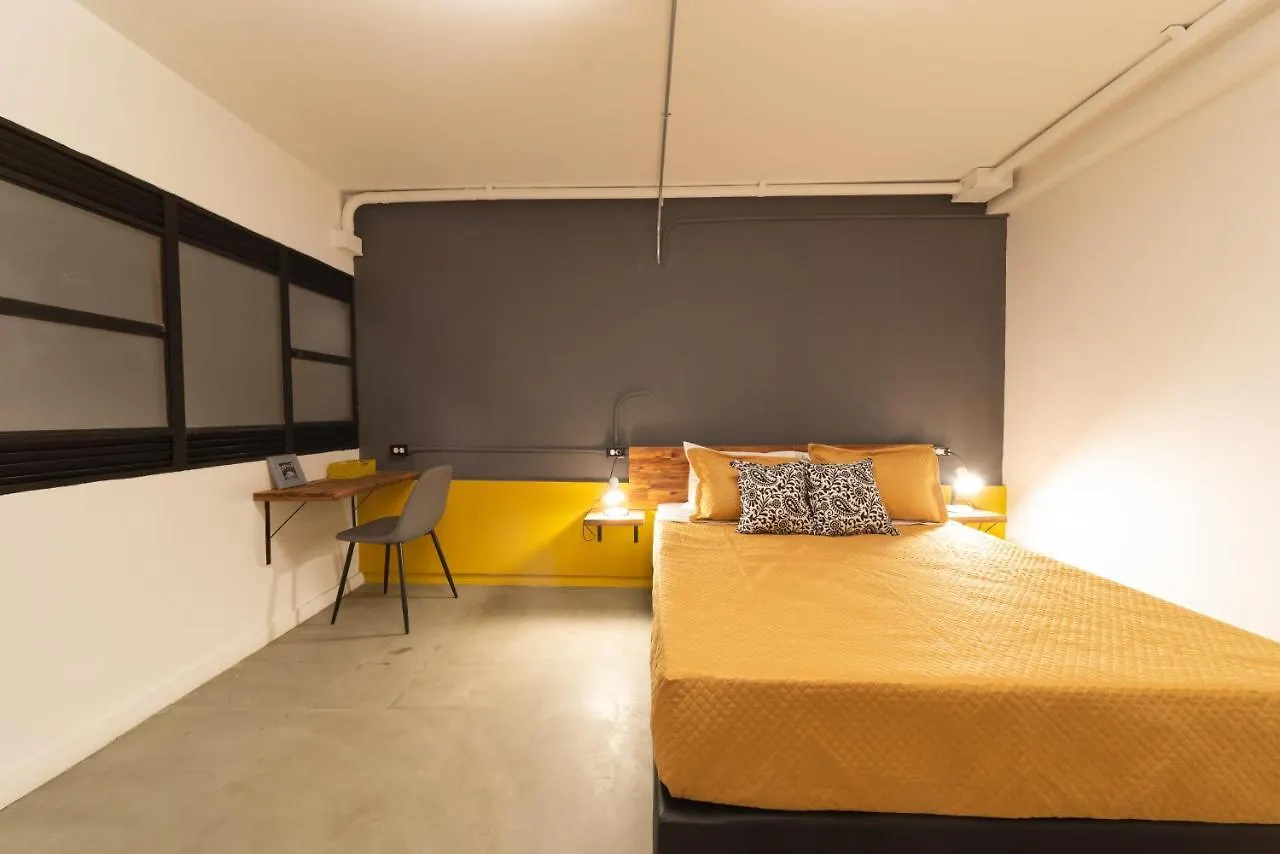 Guest house Casa Mosaiko Primer Parque Laureles Medellin Colombia