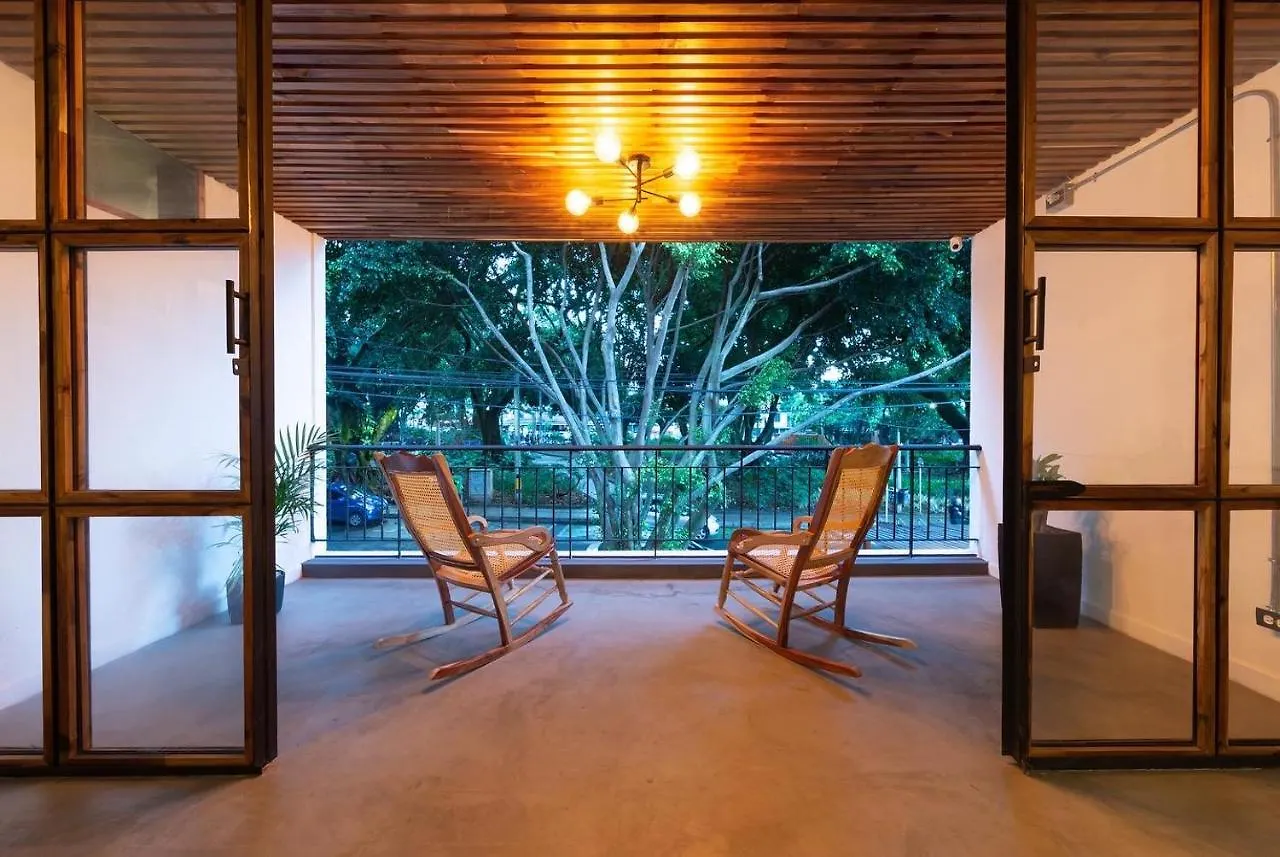 Casa Mosaiko Primer Parque Laureles Medellín