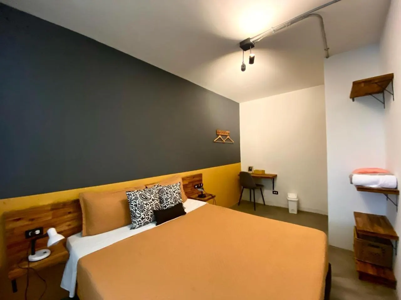 Guest house Casa Mosaiko Primer Parque Laureles Medellin