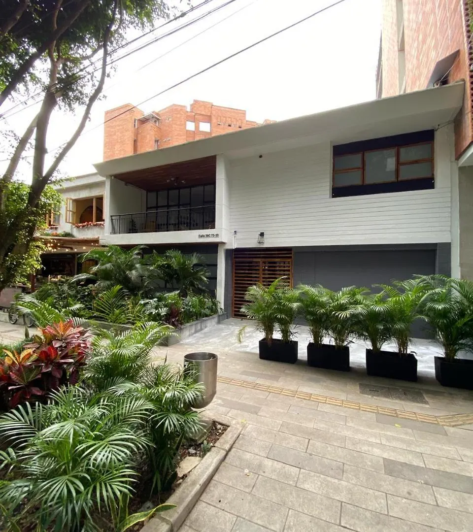 Casa Mosaiko Primer Parque Laureles Medellin Guest house